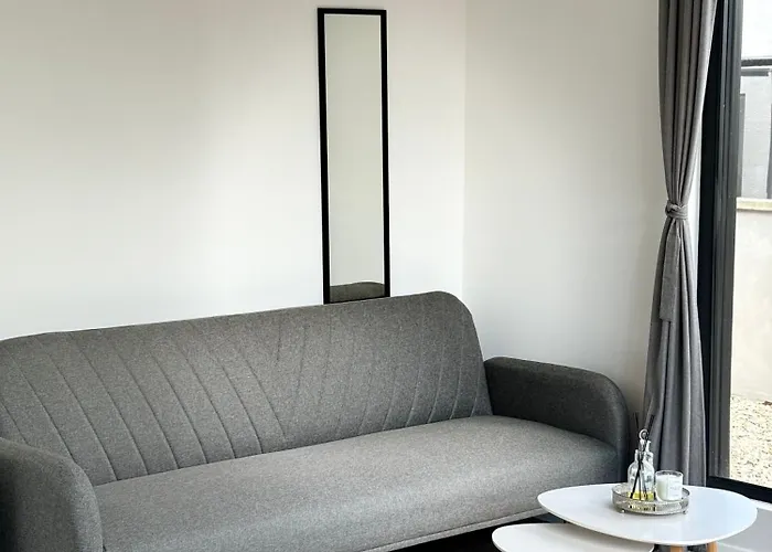 Deerpark Semi Sleeps 8 With Sofa Bed